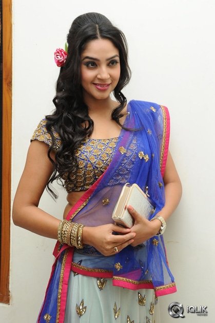 Angana-Roy-at-Srimanthudu-Movie-Audio-Launch